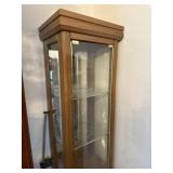 Lighted display cabinet