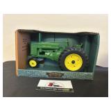John Deere model G 1/16 scale tractor