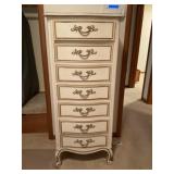 French Dresser