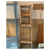Wood step ladder