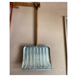 Metal Snow shovel
