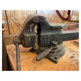 Bench vise
