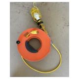 Tremble light and cord reel