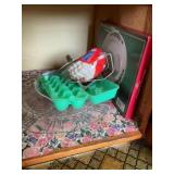 Kitchen ware, vintage glass serving dish