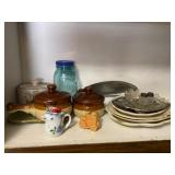 Stoneware dishes, jar, kitchenware