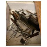 Knives and kitchen utensils