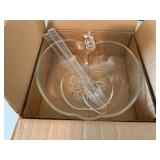 Glass fruit bowl