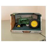 1/16 John Deere 1935 tractor