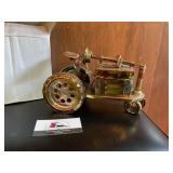 Tin tractor