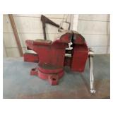 Bench vise