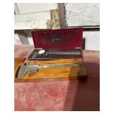 Dial calipers