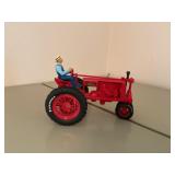 1/26 Farmall tractor