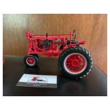 1/16 Farmall tractor