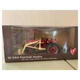 I H 544 Farmall hydro
