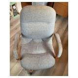 Rolling office chair