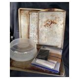 Assorted baking pans