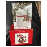 2- cookie jars
