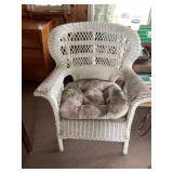 Set a two wicker outdoor chairs