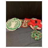 Miscellaneous Christmas items and Christmas