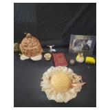 Assorted decor