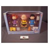 Peanuts Charlie Brown Christmas Figures