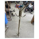 Metal hall tree