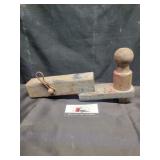 Ball trailer hitch
