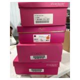 Womenï¿½s size 6.5-7 shoes