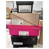 Womenï¿½s 6.5-7 shoes