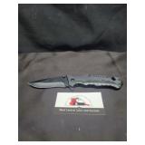 Black pocket knife