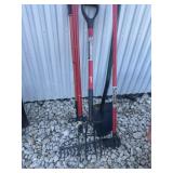 Rakes and shovels