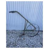 Hand cultivator