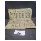 Vintage Iowa license plates