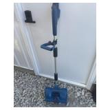 Snow thrower