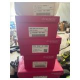 Womenï¿½s size 7 shoes