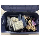 Tote full of womenï¿½s size 6-7 shoes