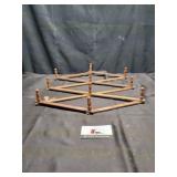 Vintage wooden expansion wall hanger