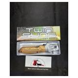 Twin suns pocket knife
