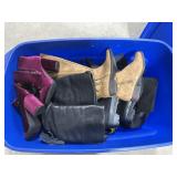 Tote full of womenï¿½s size 6-7 shoes