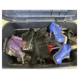 Tote full of womenï¿½s size 6-7 shoes