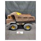 Tonka dump truck - metal