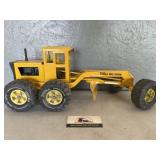 Tonka Road grader