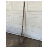 Roofing shovel
