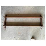 Shelf / plate rack