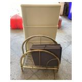 Magazine rack, and plastic storage containers
