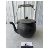 Ceramic tea pot marked Usa