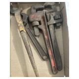 Pipe wrenches