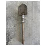 Trench shovel