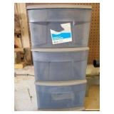 Plastic storage container