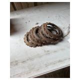 Cast-iron planter plates